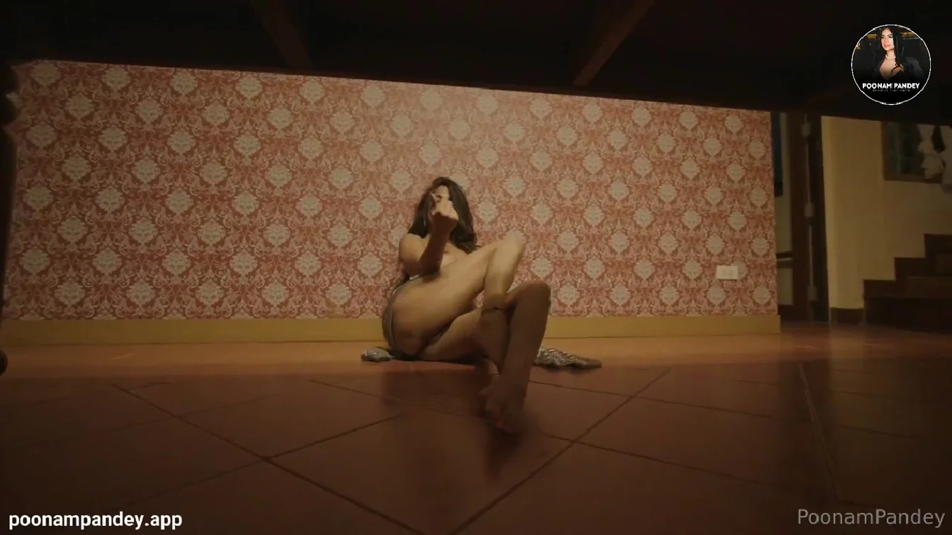 Dessert PoonamPandey